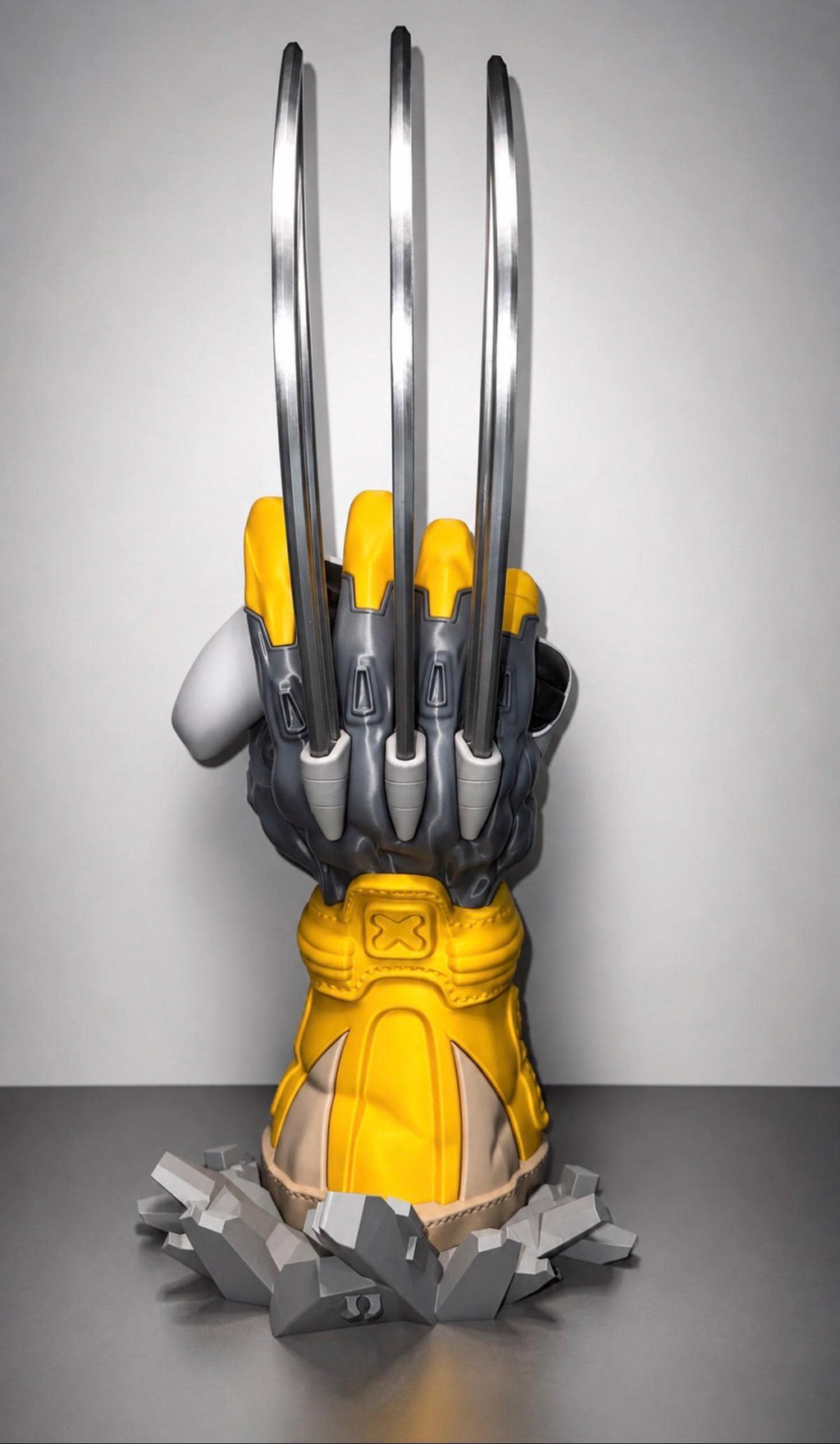 Wolverine Inspired Video Game Controller Stand