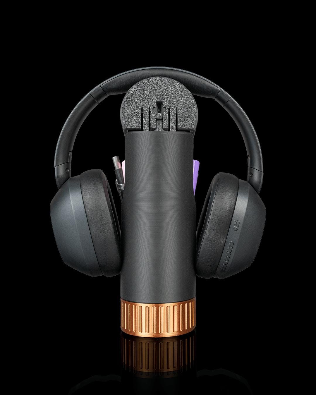 Curve Caddy - Headphone Holder